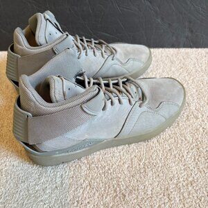Adidas Originals Crestwood Mid Men's Basketball Shoes Size 8.5 gray F37221